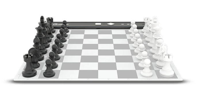 Шахматы Chessnut GO Grey с искусственным интеллектом